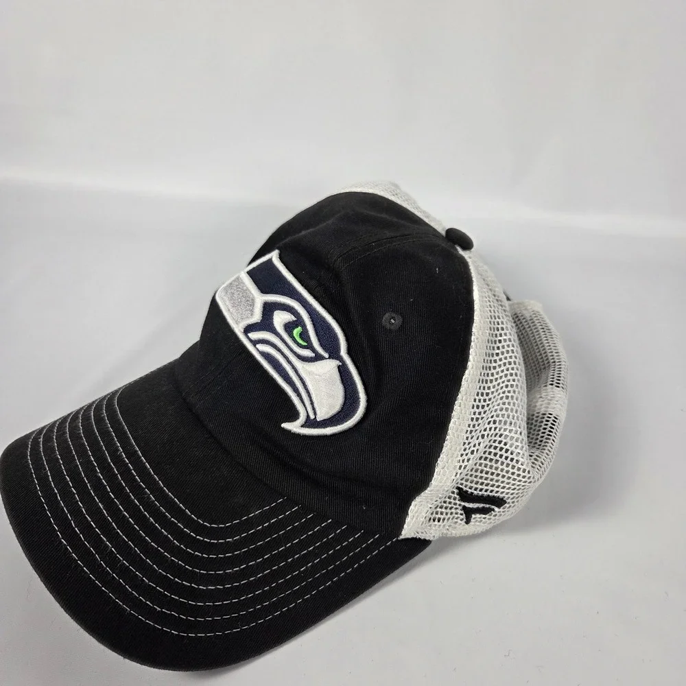 Fanatics Seattle Seahawks NFL Trucker Hat Snapback Mesh Cap Black White OSFM